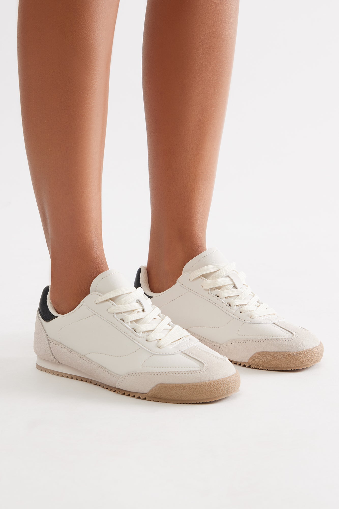 Justin Low Top Sneakers - Beige